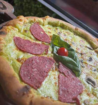 salami-pizza